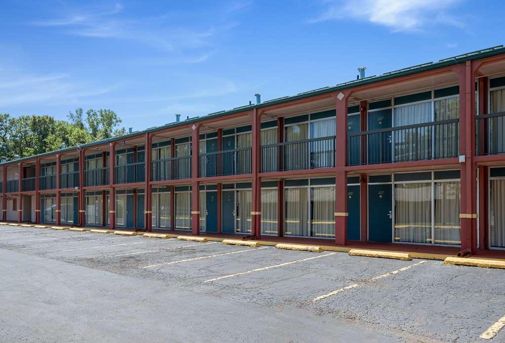 Americas Best Value Inn St. Joseph At I-29 Экстерьер фото