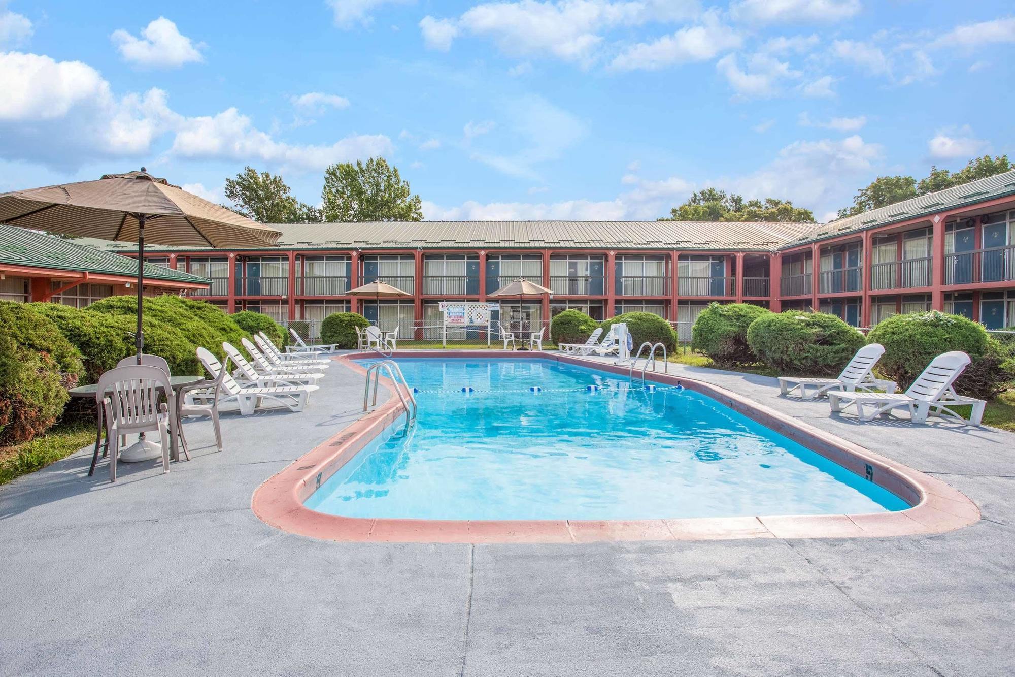 Americas Best Value Inn St. Joseph At I-29 Экстерьер фото